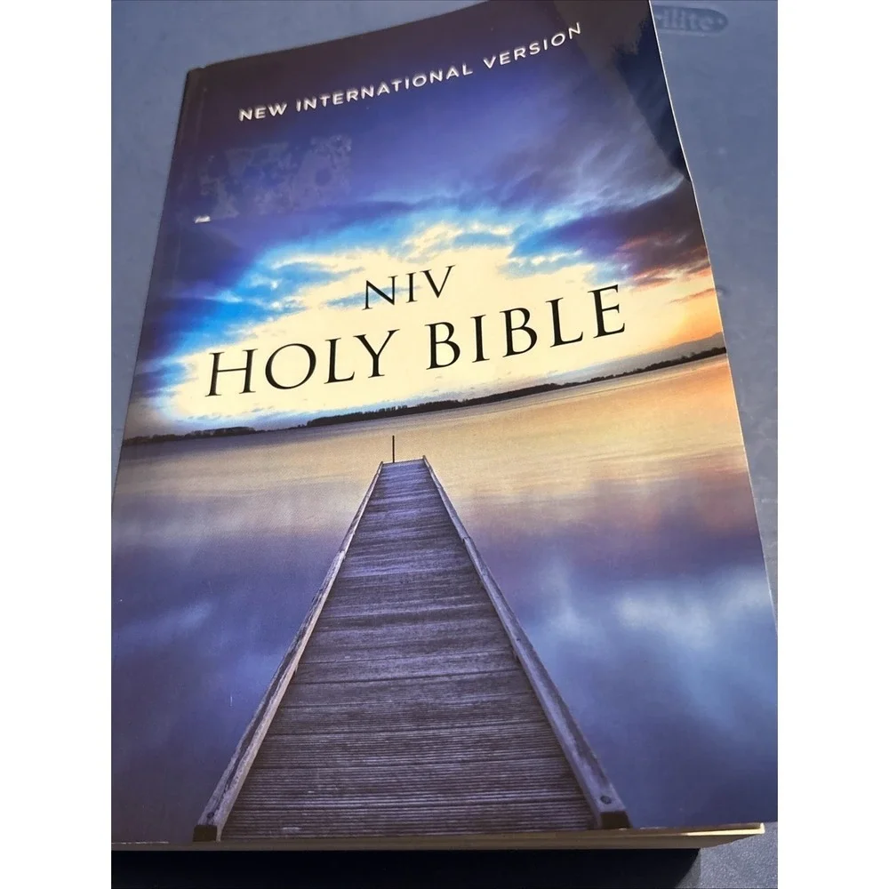 Holy Bible NIV Zondervan 2011
